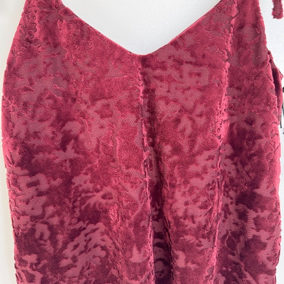 NWT DEX Velvet Burgundy Camisole Tank Top Adjustable Tie-Straps Size M - Picture 5 of 10